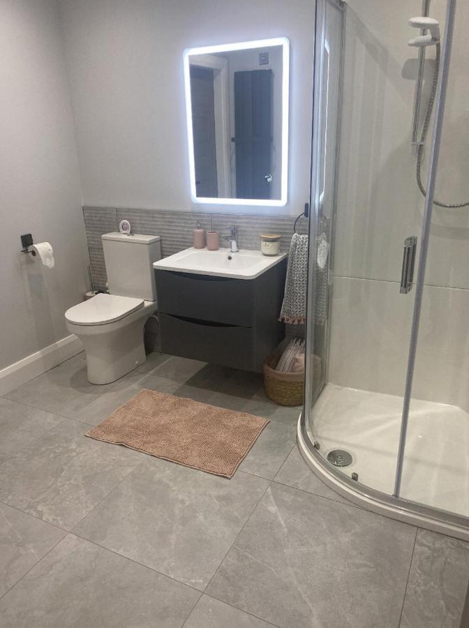 Modern 3-Bed Apartment In Magherafelt Sleeps 8 Dış mekan fotoğraf